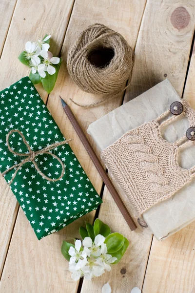 Old vintage notepad knitted in beige sweater, thick skein — Stock Photo, Image