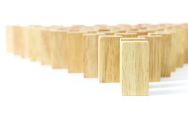 Satırdaki ahşap Domino