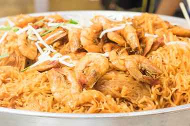 Tayland yemeği Pad Thai