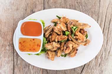 Üstten Görünüm derin kızarmış tavuk kanadı