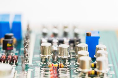 elektronik devre kartı kapatmak 