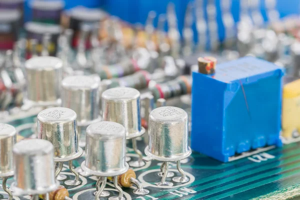 Condensers and Resistor assembly on the circuit board — Stock Photo, Image