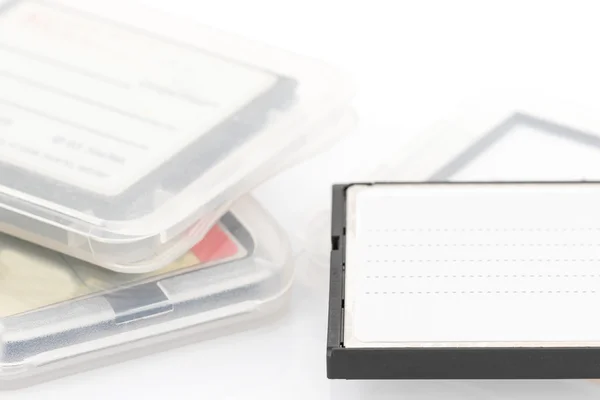 Tarjeta de memoria flash compacta y estuche — Foto de Stock