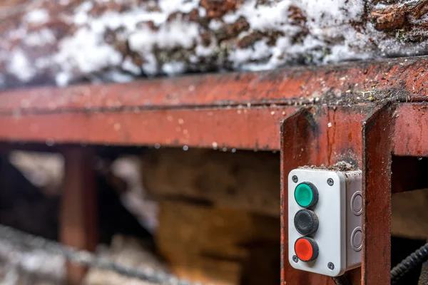 Zagerij. Close-up van loader bedieningsknoppen — Stockfoto