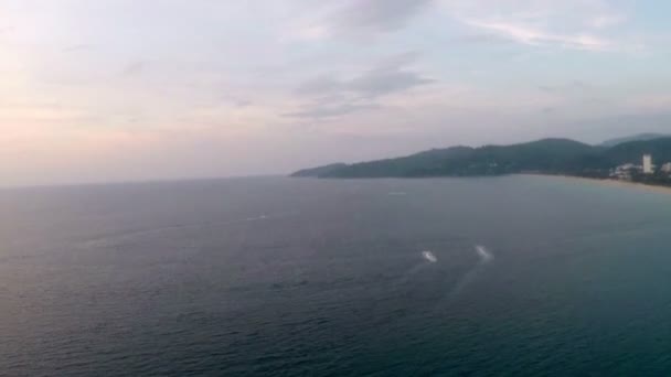 Bella vista dal parapendio sul mare e resort — Video Stock