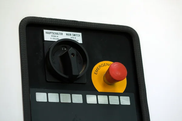 Dzwonisz pod numer alarmowy przycisk na panelu sterowania컨트롤 패널에서 긴급 통화 버튼 — Zdjęcie stockowe