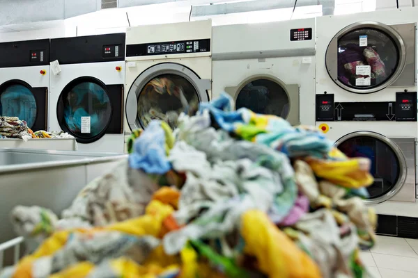 Image of dirty linens are laundered — Stock Photo, Image