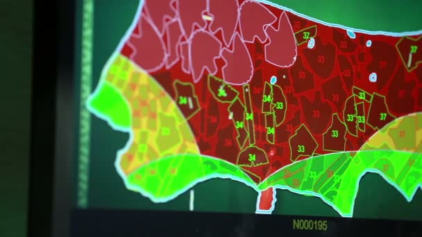 Visualizzazione dello schermo posizionamento dei modelli sul taglio in pelle — Video Stock