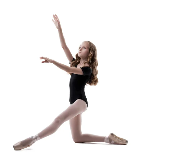 Bild av vackra balettdansös poserar i studio — Stockfoto