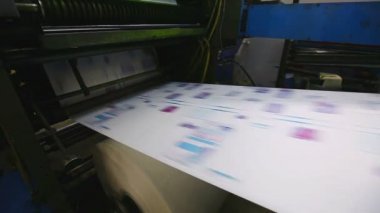 Matbaa tipografi makine çalışma ile renk