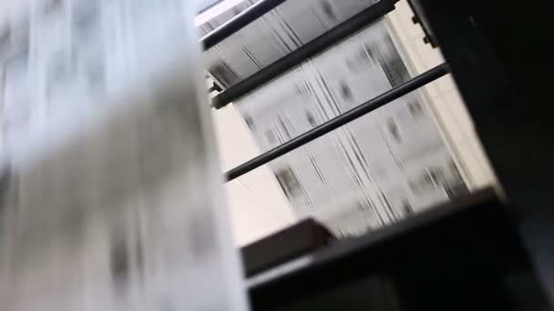 Máquina de tipografia de loja de impressão close-up — Vídeo de Stock