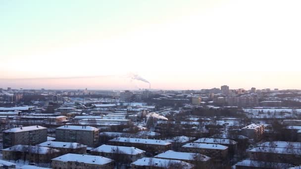 Panorama na cidade de inverno e central termal — Vídeo de Stock