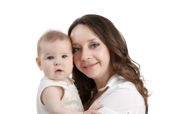 Bella donna dai capelli scuri e la sua adorabile figlia — Foto Stock