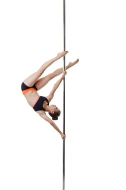Petite dansçı ters kutup poz
