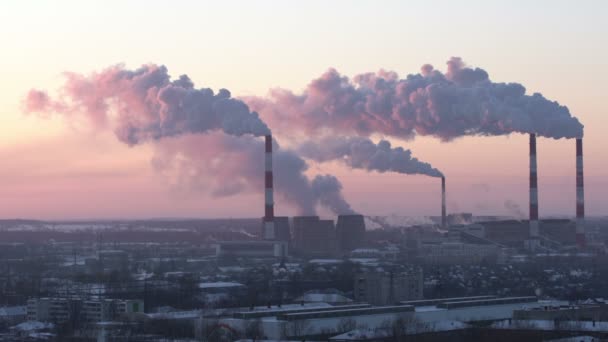 Vista del sector industrial urbano por la mañana — Vídeo de stock