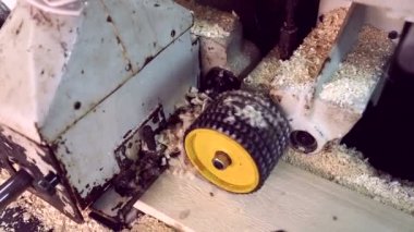 Çalışan, yakın çekim kalınlık planya üzerinde göster