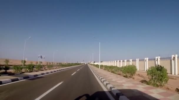 Autotravel in Egypte. Kijk op prachtige landschap — Stockvideo