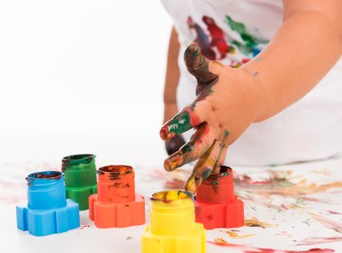 Childs'ın el ve renkler