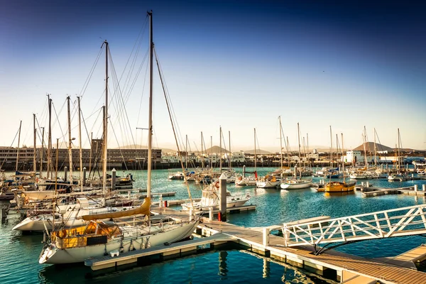 Jacht bay in avond — Stockfoto