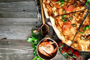 Tablo lezzetli pizza