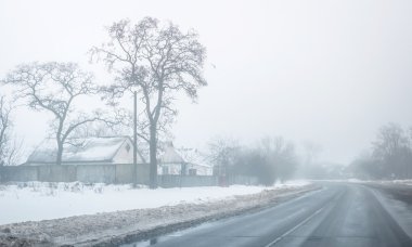 olan kırsal yol kış manzara evleri