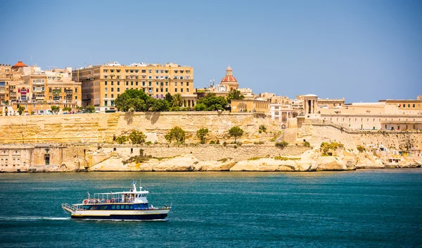 Navio a caminho de Valletta — Fotografia de Stock