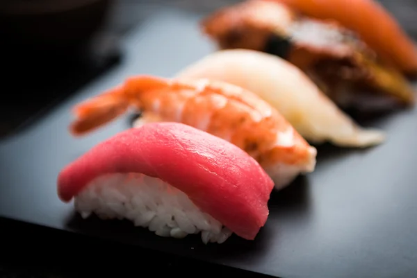 Primer plano de conjunto de sushi sashimi —  Fotos de Stock