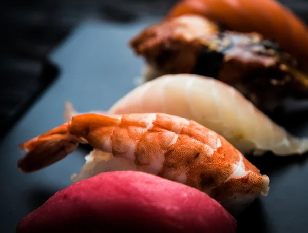 Primer plano de conjunto de sushi sashimi —  Fotos de Stock