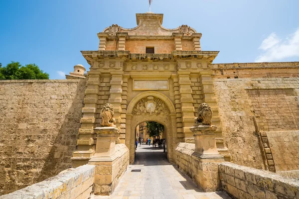 Gates to the city of Mdina — Stock Photo, Image