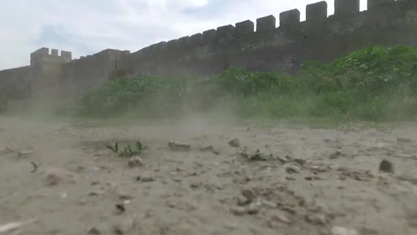 Oud fort in Belgorod-Dnjestrië, Oekraïne — Stockvideo