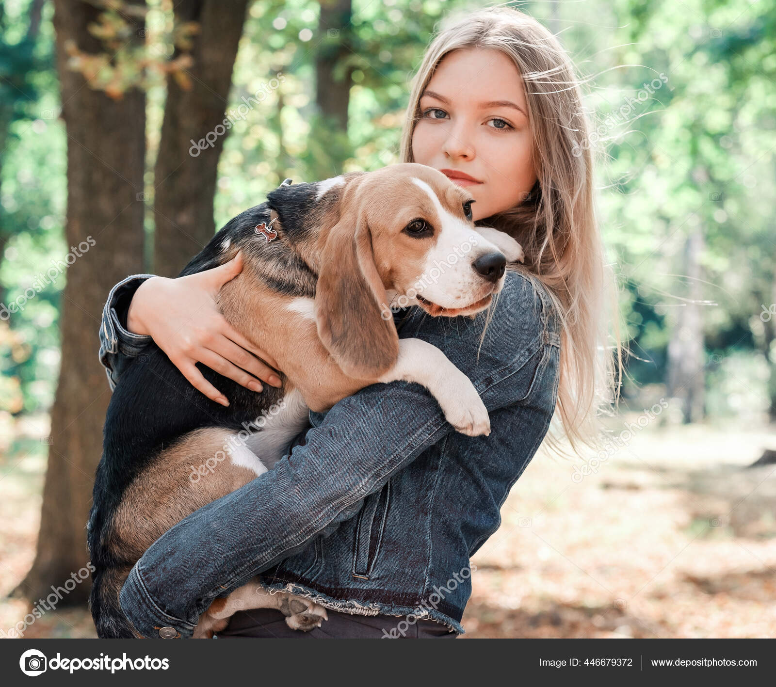 Cute girl with a beagle dog — Stock Photo © GekaSkr #446679372