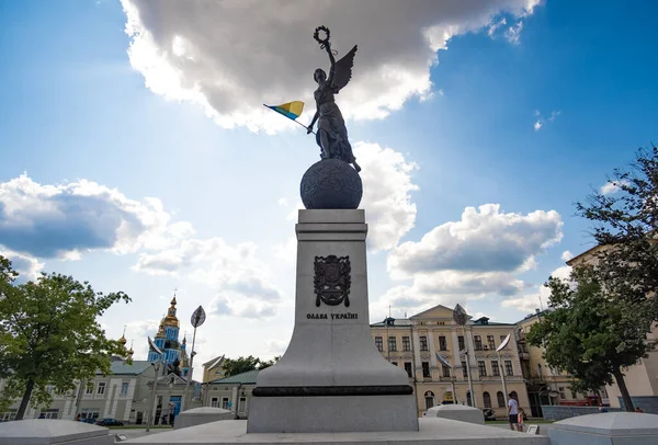 Glory of Ukraine monument in of Kharkov — Stock Photo, Image