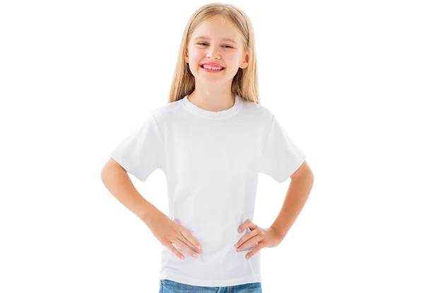 Niña con nueva camiseta blanca —  Fotos de Stock