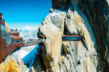 Aiguille du Midi 'deki yaya köprüsü