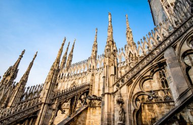 Milan Duomo Katedrali 'nin terasları
