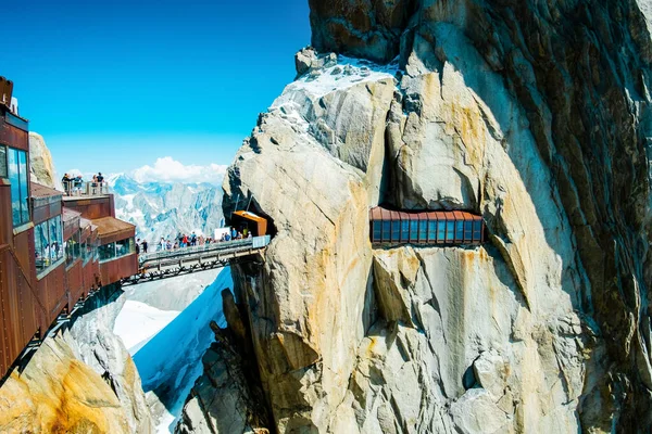 Aiguille du Midi 'deki yaya köprüsü — Stok fotoğraf