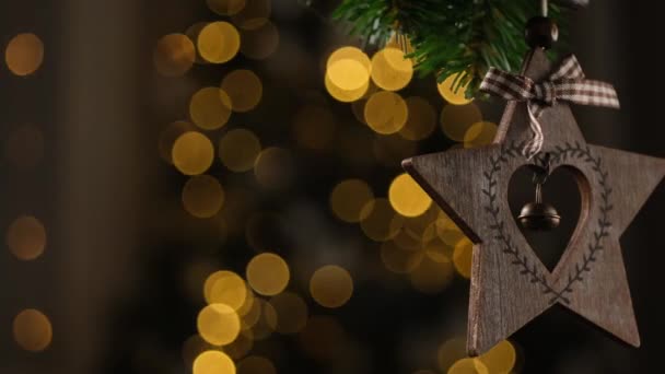 Yıldız şeklinde Noel ağacı süslemesi — Stok video