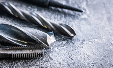 Delik açmak için araçlar