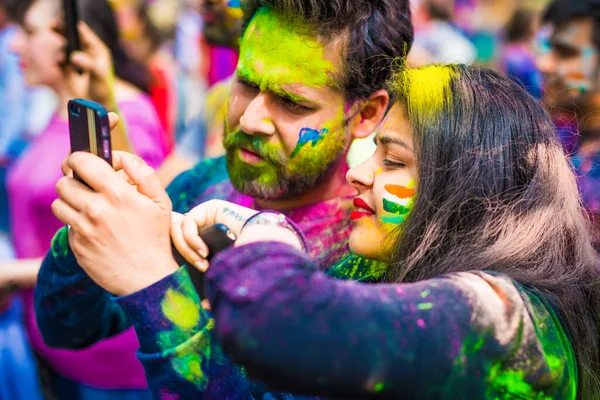 Holi barevný festival slaví — Stock fotografie