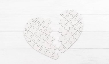 Kalp şekilli bulmaca