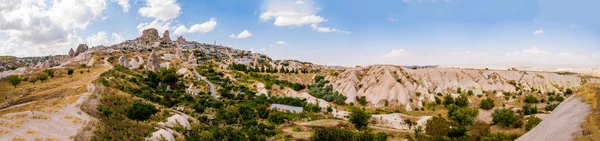 Панорамный вид на турецкий Учисар — стоковое фото