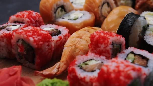 Tradycyjny zestaw sushi maki — Wideo stockowe
