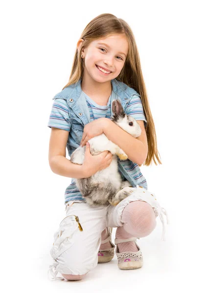 Petite fille avec lapin — Photo