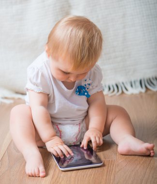 Sevimli bebeğin portresi