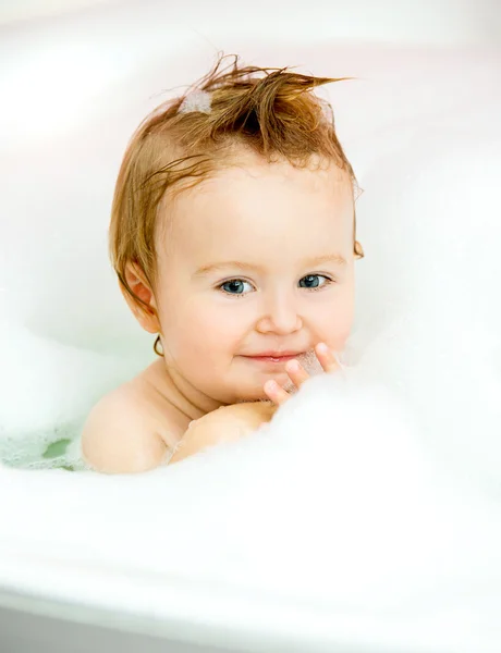 Baby in bath — Stock Photo, Image