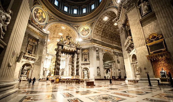 Basilica di San Pietro in Vaticano all'interno — Foto Stock