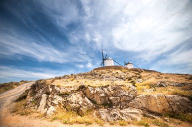 yel değirmenleri consuegra