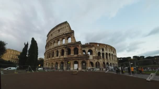 Colosseum avond — Stockvideo