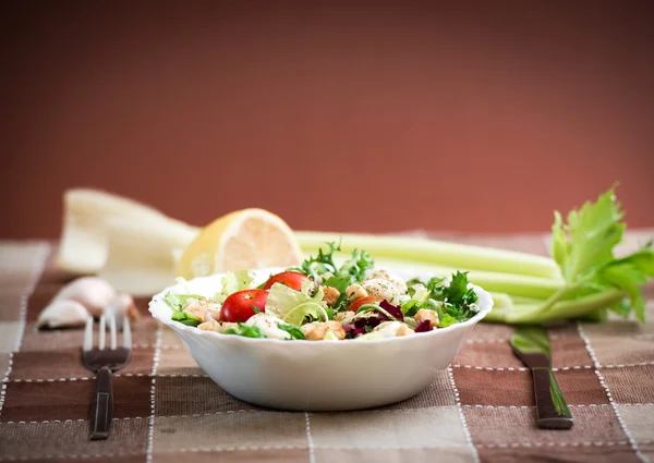 Delicious vegetarian salad — Stock Photo, Image