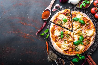 lezzetli pizza